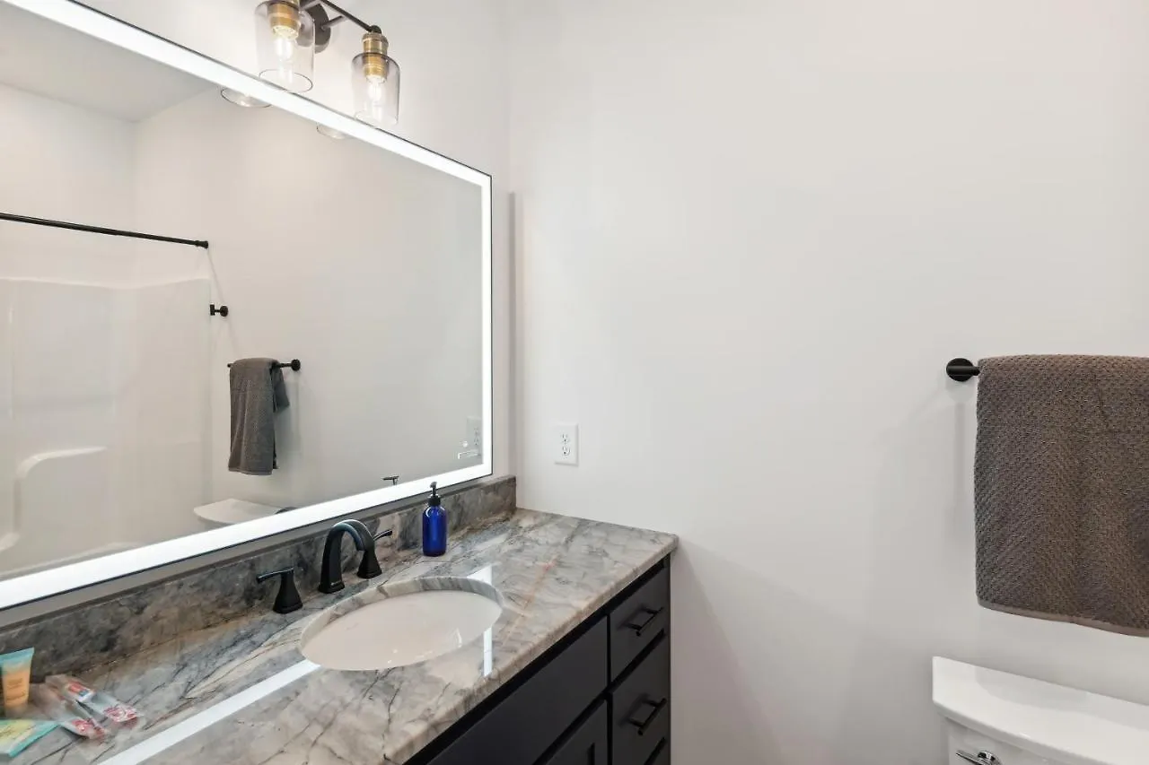 Nashville Vacation Rental Near Bridgestone Arena! شقة